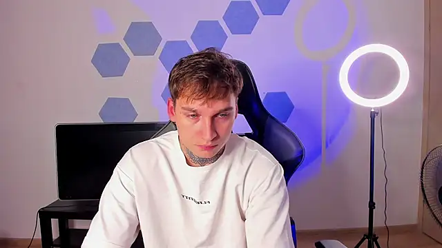 Snapshot of Chris_Tyson chatting on September 10, 2025, 11:59 pm Chris Tyson online show from September 10, 2025, 11:59 pm