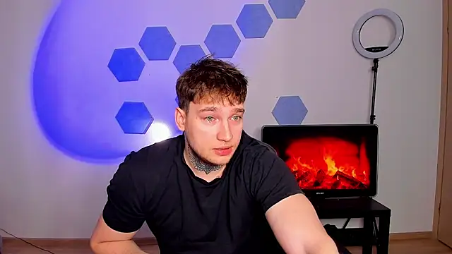 Snapshot of Chris_Tyson chatting on February 19, 2026, 9:06 am Chris Tyson online show from February 19, 2026, 9:06 am