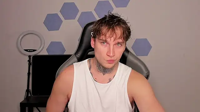 Snapshot of Chris_Tyson chatting on October 19, 2025, 8:55 pm Chris Tyson online show from October 19, 2025, 8:55 pm