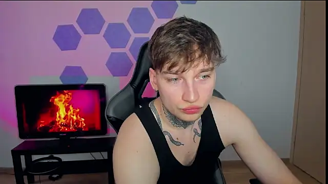 Snapshot of Chris_Tyson chatting on February 24, 2025, 11:43 am Chris Tyson online show from February 24, 2025, 11:43 am