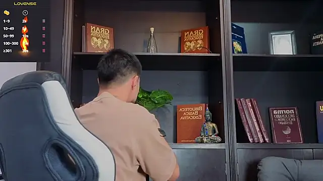 Snapshot of EdwardRoss_ chatting on September 28, 2025, 4:47 pm EdwardRoss  online show from September 28, 2025, 4:47 pm