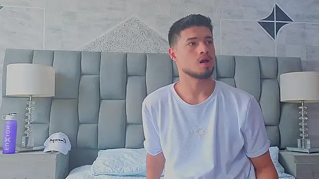 Snapshot of EdwardRoss_ chatting on September 27, 2025, 5:08 pm EdwardRoss  online show from September 27, 2025, 5:08 pm