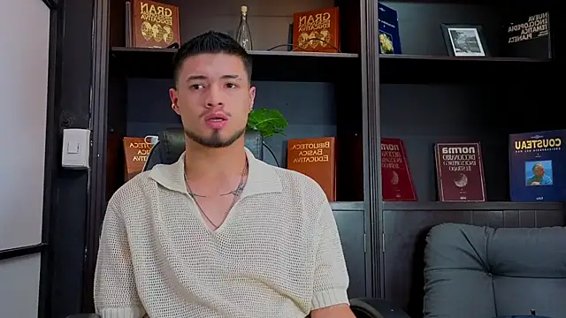 Snapshot of EdwardRoss_ chatting on October 2, 2025, 8:12 pm EdwardRoss  online show from October 2, 2025, 8:12 pm