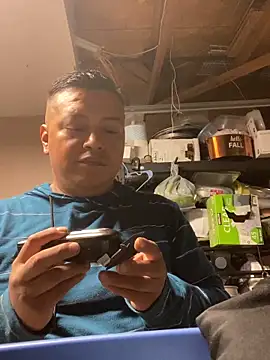 Froilanvr online show from May 10, 2026, 2:26 am