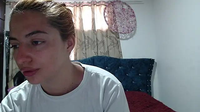 Snapshot of Kate_lorens9 chatting on September 22, 2025, 12:22 pm Kate lorens9 online show from September 22, 2025, 12:22 pm