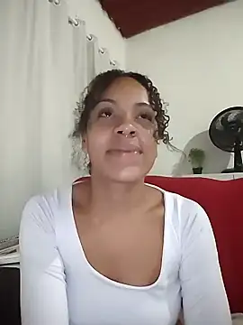 Snapshot of Julia_Pretinha chatting on November 1, 2025, 12:50 am Julia Pretinha online show from November 1, 2025, 12:50 am