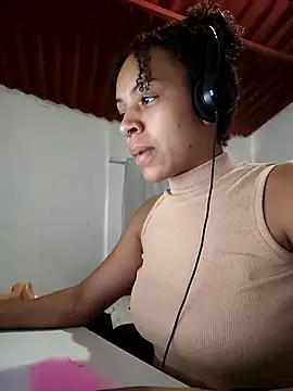 Snapshot of Julia_Pretinha chatting on September 23, 2025, 12:34 pm Julia Pretinha online show from September 23, 2025, 12:34 pm