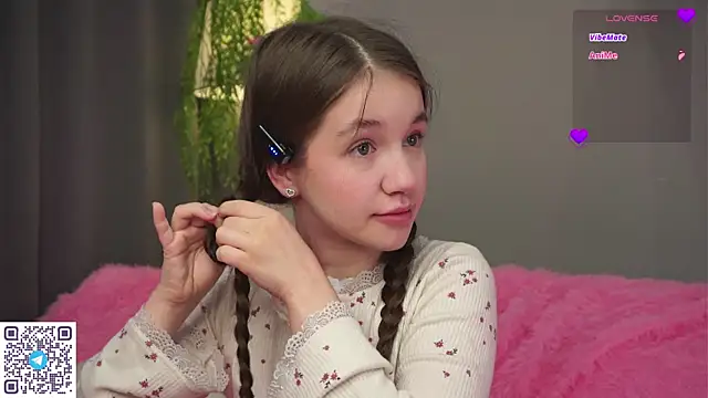 AmiLewis online show from March 7, 2025, 1:09 am