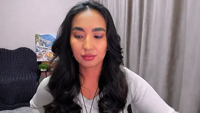 Snapshot of worldofkim chatting on February 6, 2025, 1:43 pm worldofkim online show from February 6, 2025, 1:43 pm