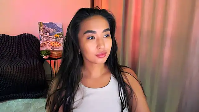 Snapshot of worldofkim chatting on March 13, 2025, 5:33 am worldofkim online show from March 13, 2025, 5:33 am