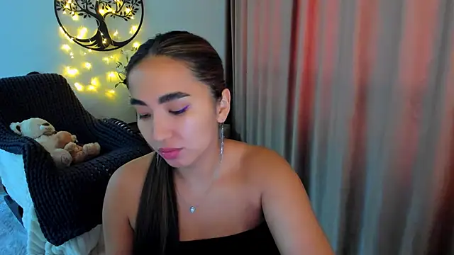 worldofkim online show from February 25, 2026, 10:04 am