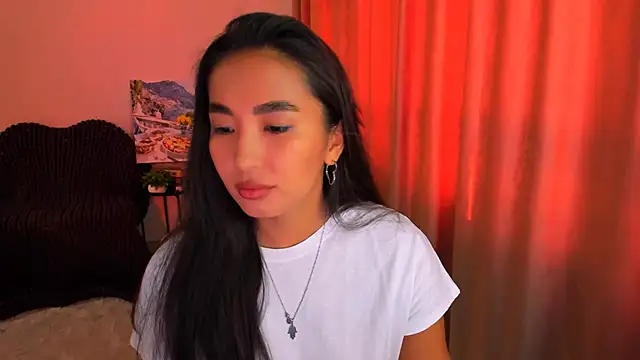 Snapshot of worldofkim chatting on February 18, 2025, 5:20 am worldofkim online show from February 18, 2025, 5:20 am