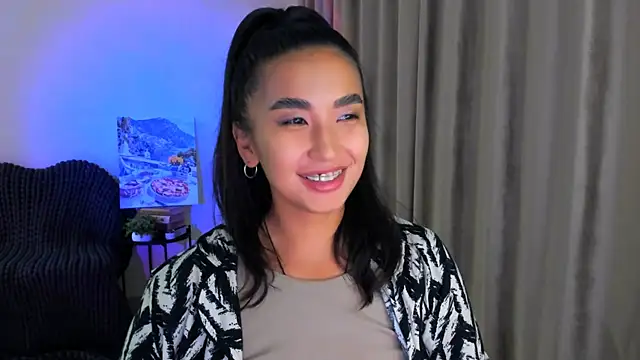 Snapshot of worldofkim chatting on February 5, 2025, 12:31 am worldofkim online show from February 5, 2025, 12:31 am