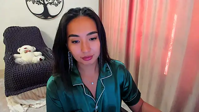 Snapshot of worldofkim chatting on September 9, 2025, 4:11 am worldofkim online show from September 9, 2025, 4:11 am