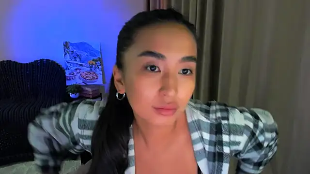 Snapshot of worldofkim chatting on March 10, 2025, 6:34 pm worldofkim online show from March 10, 2025, 6:34 pm