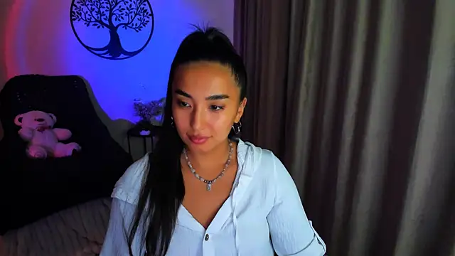 Snapshot of worldofkim chatting on September 11, 2025, 5:24 pm worldofkim online show from September 11, 2025, 5:24 pm