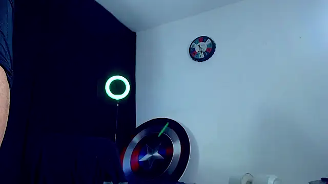 Antonywebb94 online show from September 29, 2025, 5:14 am