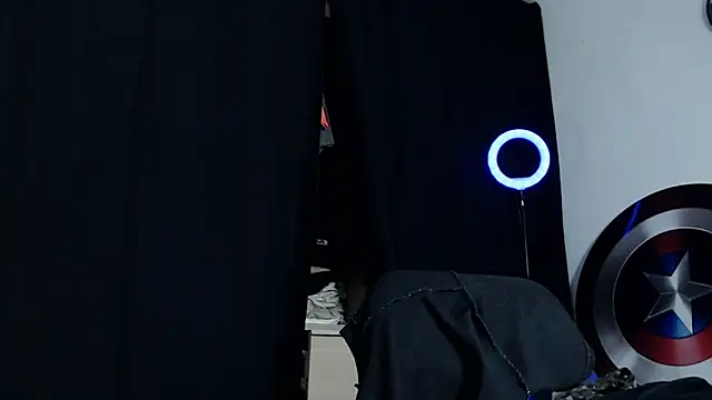 Antonywebb94 online show from February 13, 2025, 2:56 am