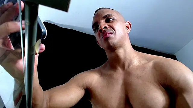 Antonywebb94 online show from February 18, 2026, 5:49 am