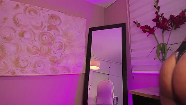 Snapshot of haiiley_more chatting on February 7, 2025, 6:03 am haiiley more online show from February 7, 2025, 6:03 am