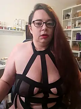 Snapshot of Sexy_Binxy chatting on September 19, 2025, 10:19 am Sexy Binxy online show from September 19, 2025, 10:19 am