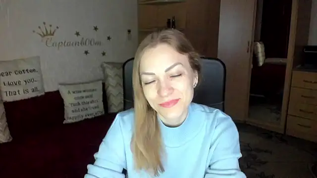 SilviaEyes online show from February 7, 2025, 4:16 am