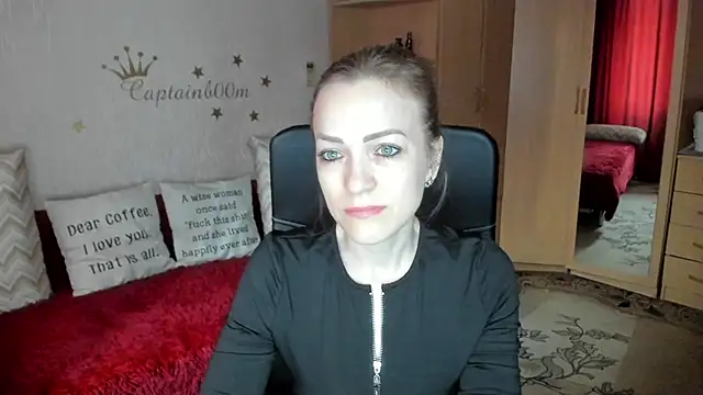 SilviaEyes online show from March 11, 2025, 4:19 am