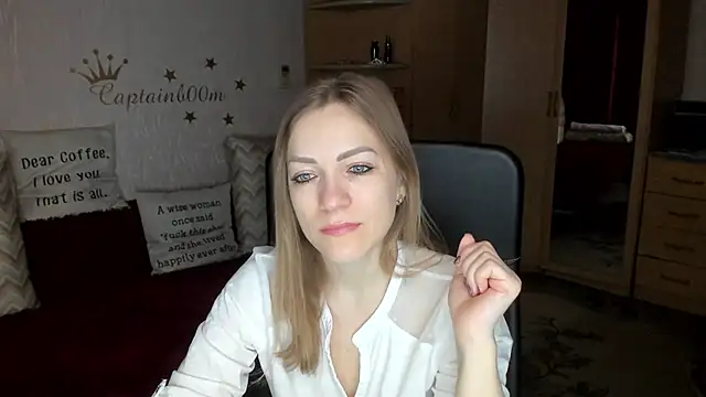 SilviaEyes online show from January 7, 2025, 3:24 am