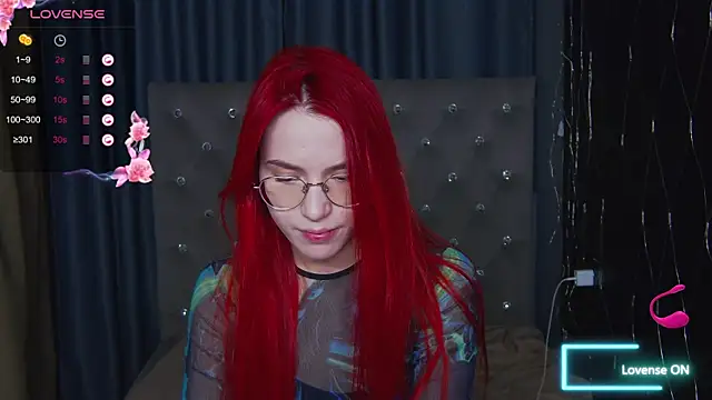 EmilyKents online show from September 30, 2025, 1:44 am