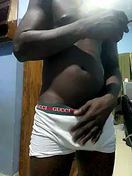 Snapshot of BigBrotherFreak chatting on September 28, 2025, 3:35 am BigBrotherFreak online show from September 28, 2025, 3:35 am