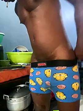 Snapshot of BigBrotherFreak chatting on October 22, 2025, 5:01 pm BigBrotherFreak online show from October 22, 2025, 5:01 pm