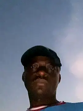 Snapshot of BigBrotherFreak chatting on October 10, 2025, 6:09 pm BigBrotherFreak online show from October 10, 2025, 6:09 pm