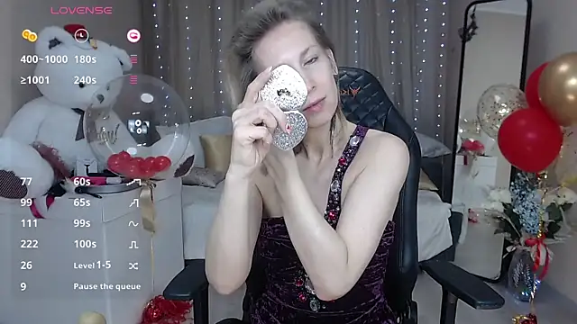 AdrianaSea online show from February 11, 2025, 6:40 am