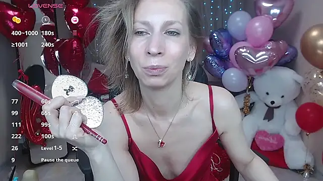 AdrianaSea online show from February 14, 2025, 6:02 am