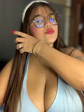 Michellesexxy online show from December 14, 2024, 9:13 pm