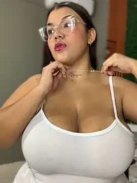 Michellesexxy online show from March 14, 2025, 3:48 am