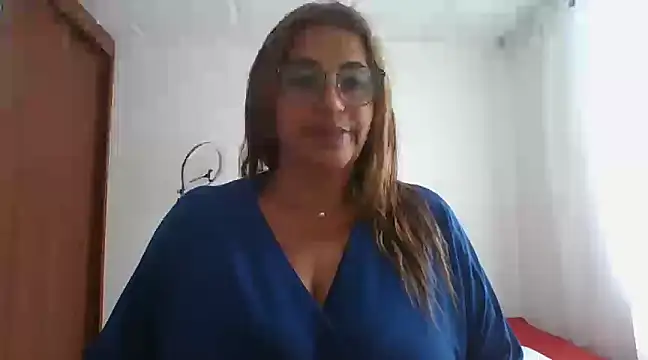 RossanaLionheart online show from February 25, 2025, 7:38 pm