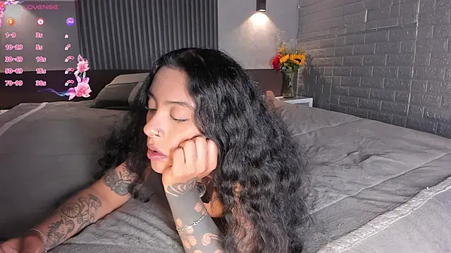 Snapshot of magic_marg chatting on September 25, 2025, 9:21 pm magic marg online show from September 25, 2025, 9:21 pm