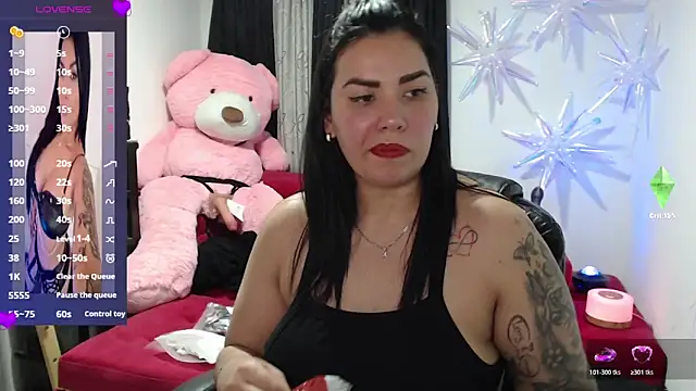 CarolinaRincon online show from February 9, 2026, 9:24 pm