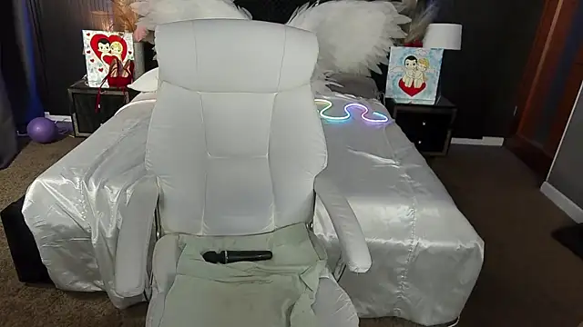 IsabellaFoxyy online show from March 12, 2026, 1:48 pm