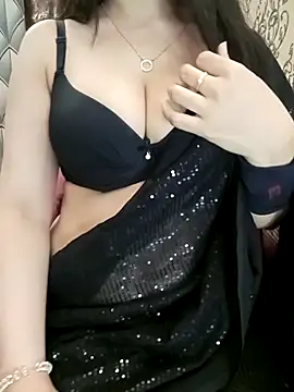 Mishika Gill online show from March 18, 2025, 3:12 am