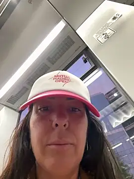 Snapshot of eveangelll chatting on September 17, 2025, 4:03 am eveangelll online show from September 17, 2025, 4:03 am