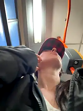 eveangelll online show from November 21, 2025, 5:06 am