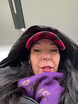 eveangelll online show from February 3, 2025, 8:13 am