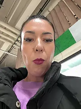 eveangelll online show from February 1, 2025, 1:41 pm