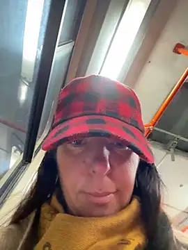 Snapshot of eveangelll chatting on October 10, 2025, 3:51 am eveangelll online show from October 10, 2025, 3:51 am