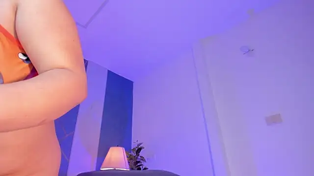 Snapshot of Voluptupus-girl chatting on January 6, 2026, 10:03 pm Voluptupus-girl online show from January 6, 2026, 10:03 pm