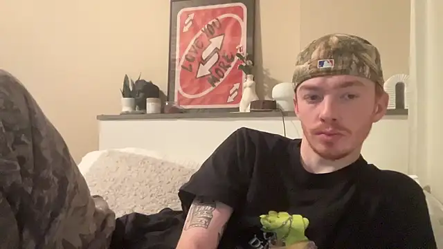 younghungginger online show from February 4, 2025, 2:07 am