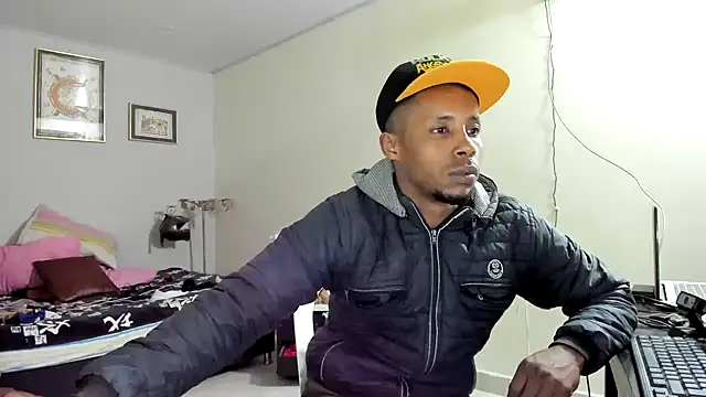 AlejoKhalifa  online show from March 8, 2025, 3:02 pm