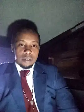 AlejoKhalifa  online show from April 16, 2026, 12:55 am